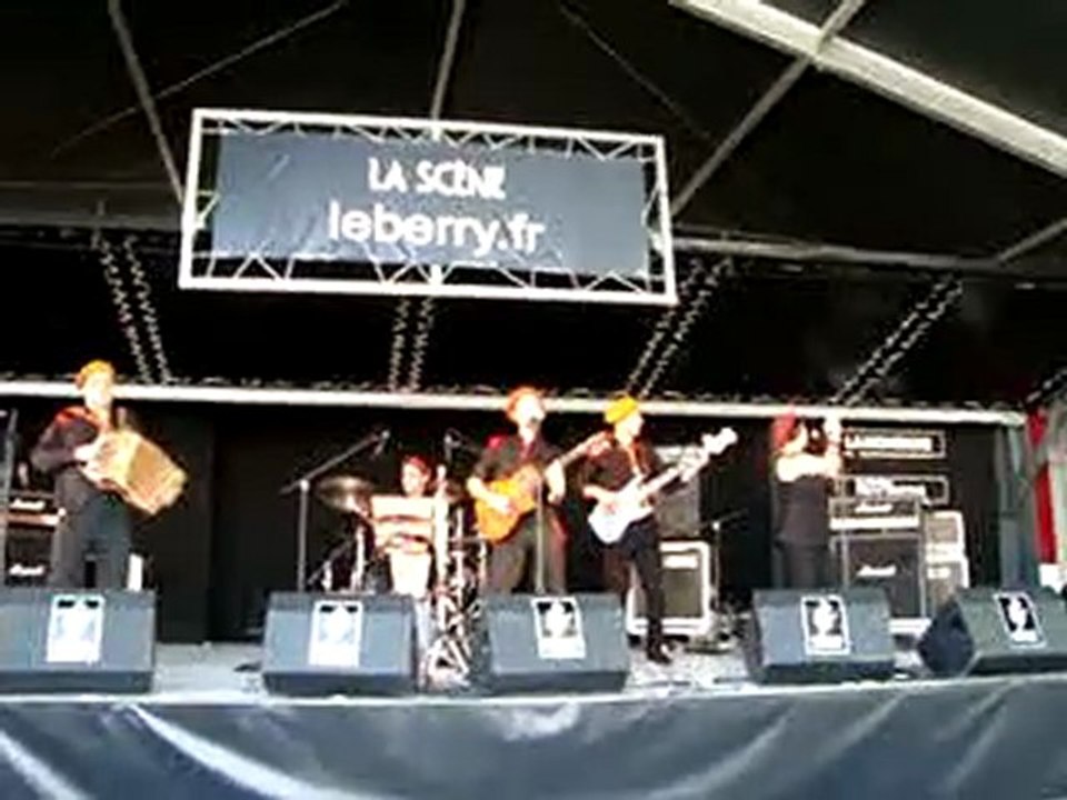 "NOUS ON A PAS" BOURGES 2010