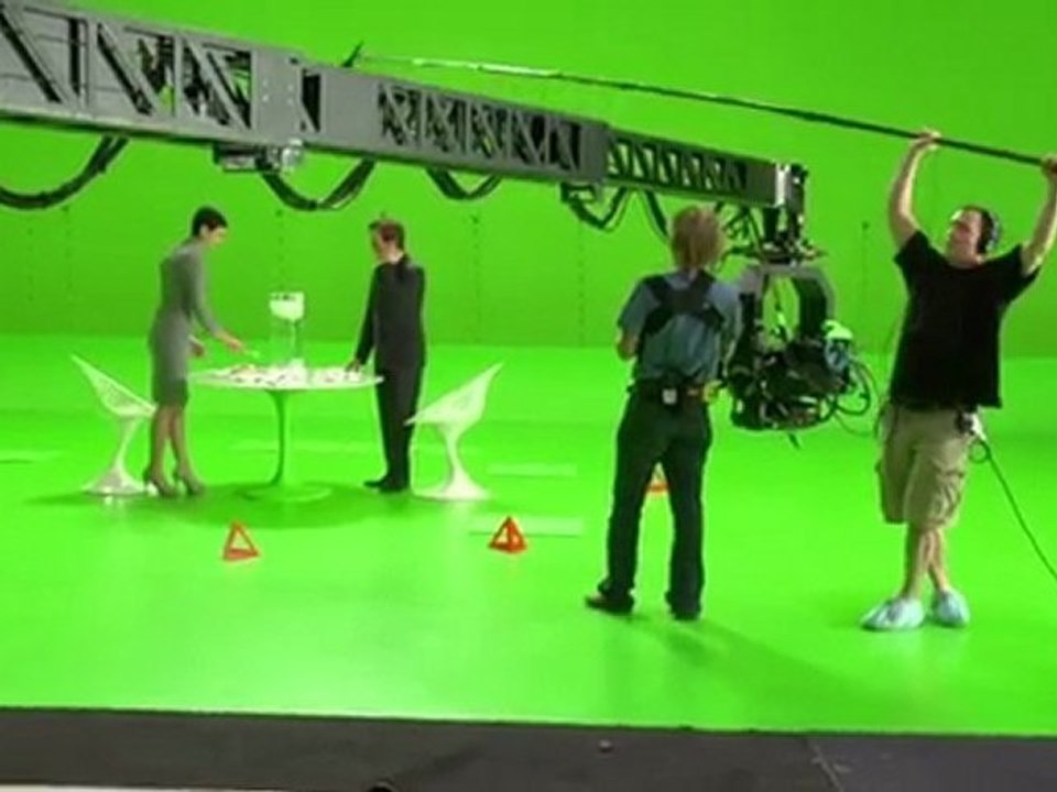 V: Behind the Scenes