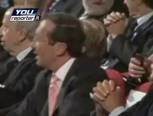 Berlusconi a Fini: "se vuoi fare politica lascia la Camera"