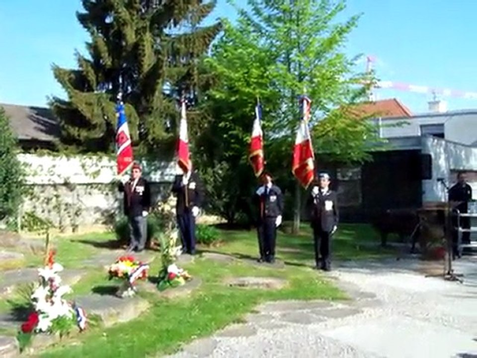 Journée de la Déportation Meyzieu 25 avril 2010 JEAN FERRAT