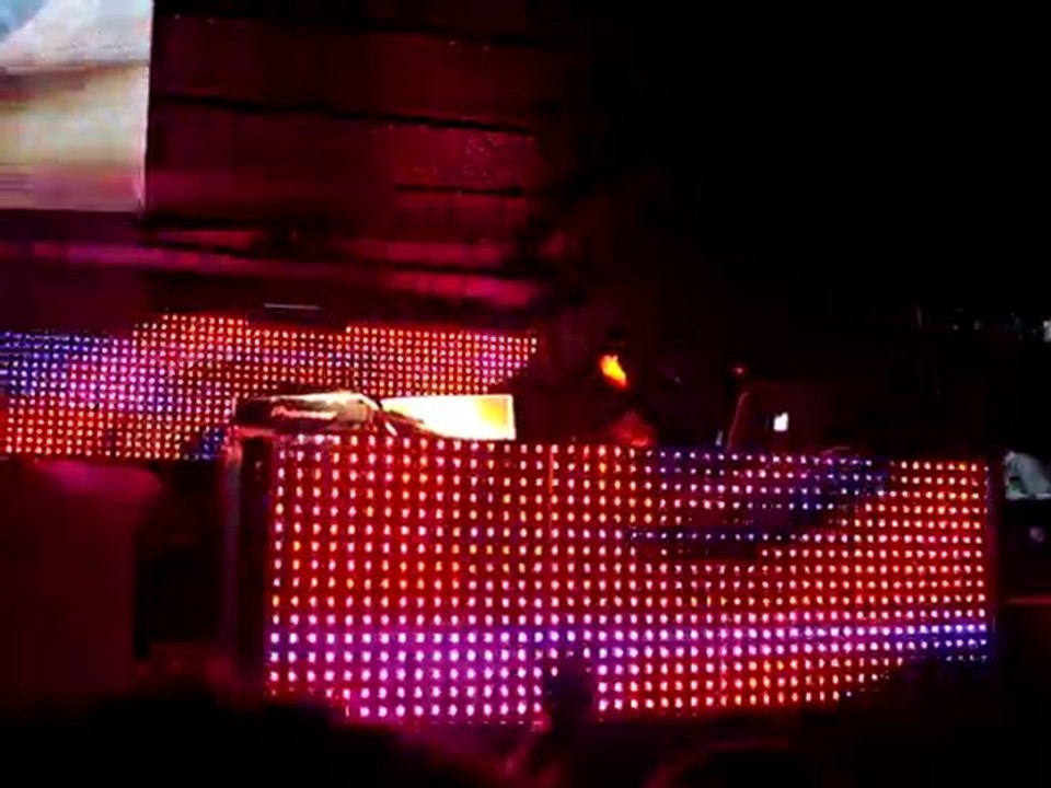 Costello @ Batofar Paris 17.04.2010