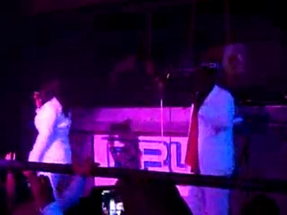 Kashif - Love come down (Live 2010)