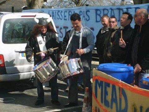 CLIP VIDEO le carton du patron voyou des Amis d'emballages