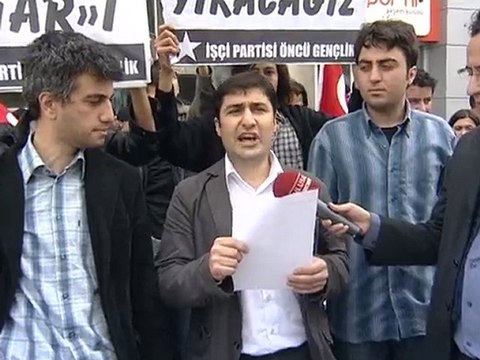 İşçi Partisi-Öncü Gençlik Yalan Starı protestosu