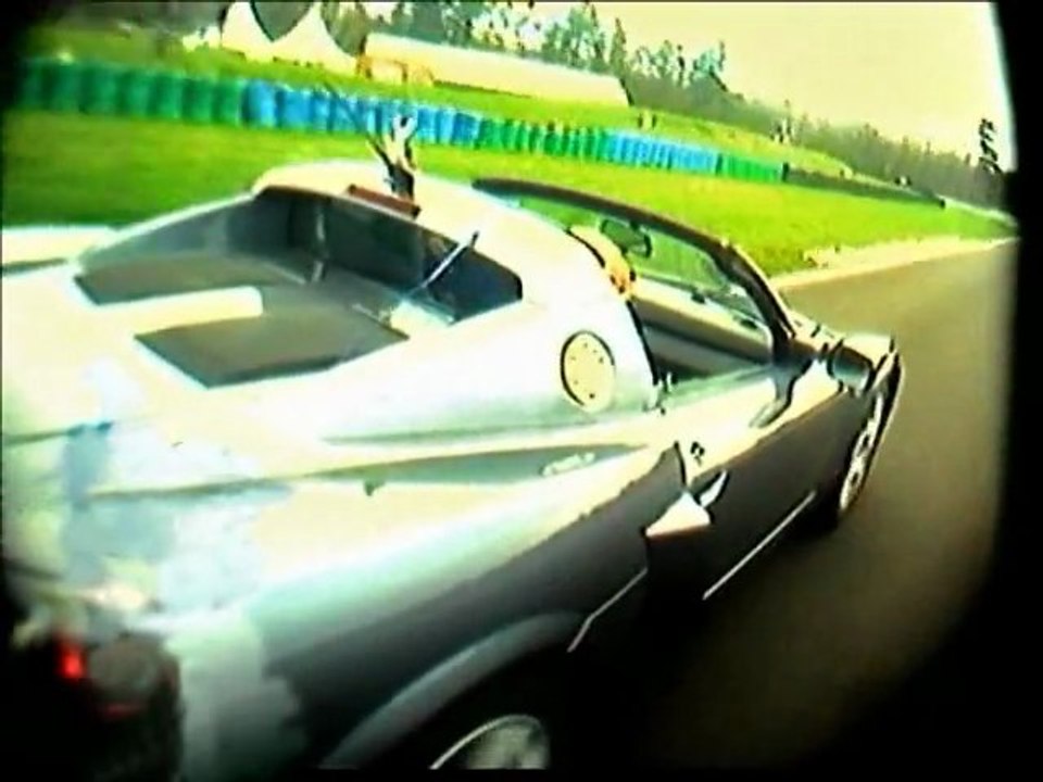 Opel Speedster Circuit Dreux commenté par Jacques Laffite