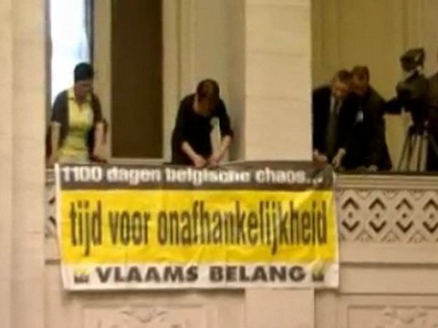 Le Vlaams Belang envahit l'hémicycle