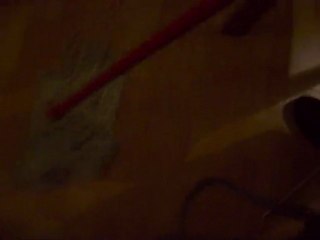 Anniv Flora 08_ la serpillere qui élimine les grosses taches