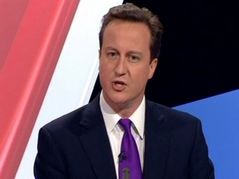 Grande-Bretagne: deuxième débat télévisé entre Brown, Cameron et Clegg