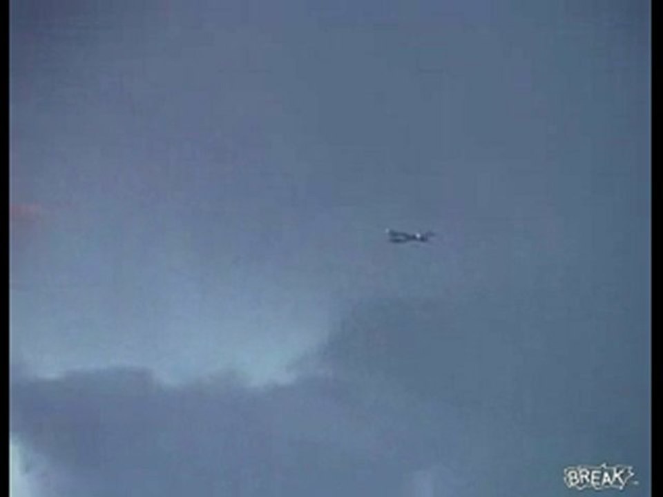Watch Huge Lightning Bolt Strikes Plane Video