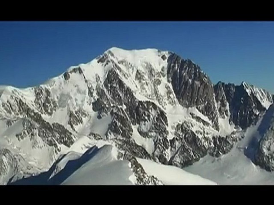 Survol du Mont-Blanc