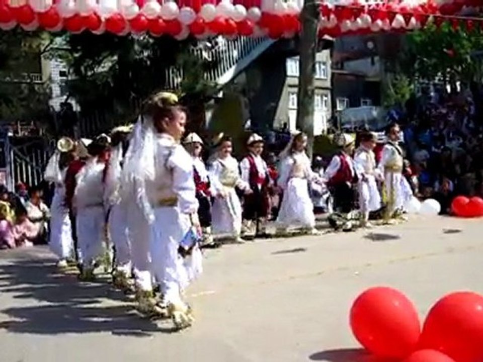 1-D SINIFI- 23 NİSAN GÖSTERİSİ