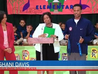 West Wing Week - "Competing the Old-Fashioned Way"