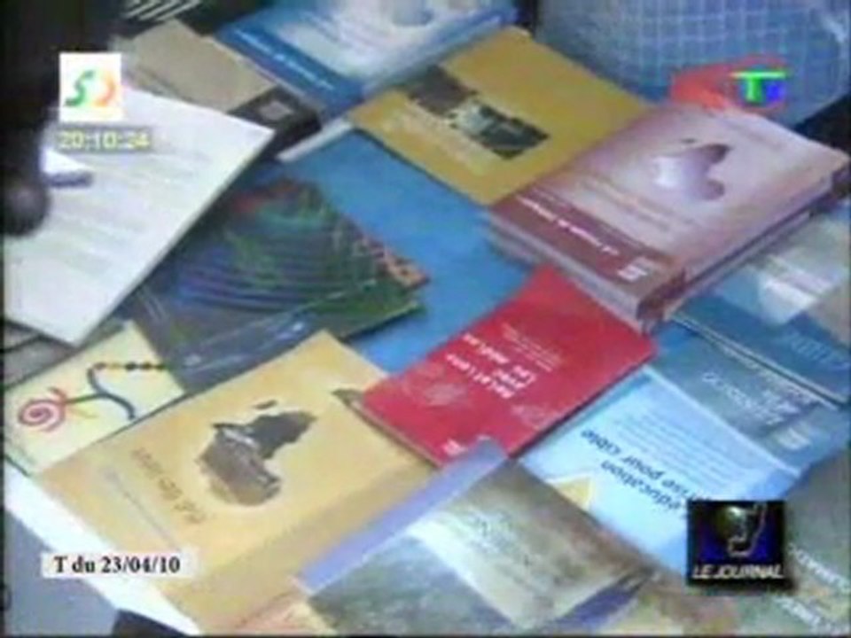 l'Unesco organise une exposition à la faculté des lettres