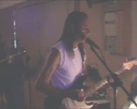 While My Guitar Gently Weeps Beatles (RED ROOSTER bayeux)