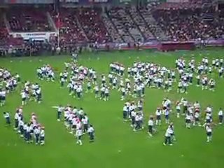 23 Nisan Çocuk Bayramı 2010 - Avni Akerde Kolbastı