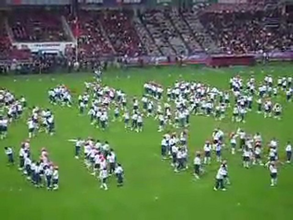 23 Nisan Çocuk Bayramı 2010 - Avni Akerde Kolbastı