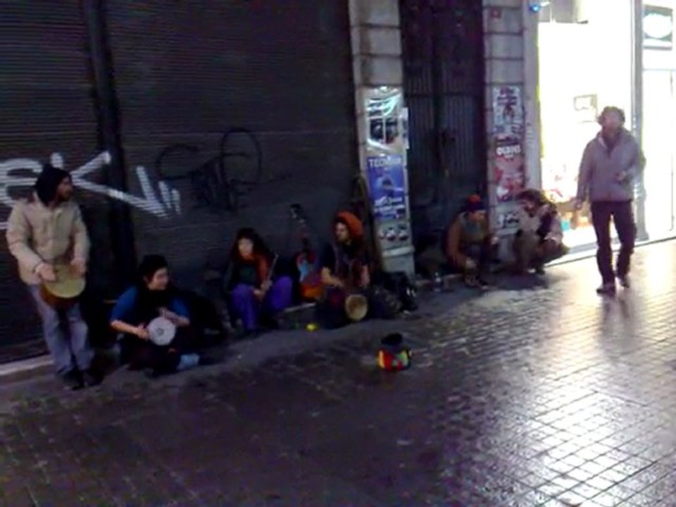 NIVEA Menergy - sokak çalgıcıları