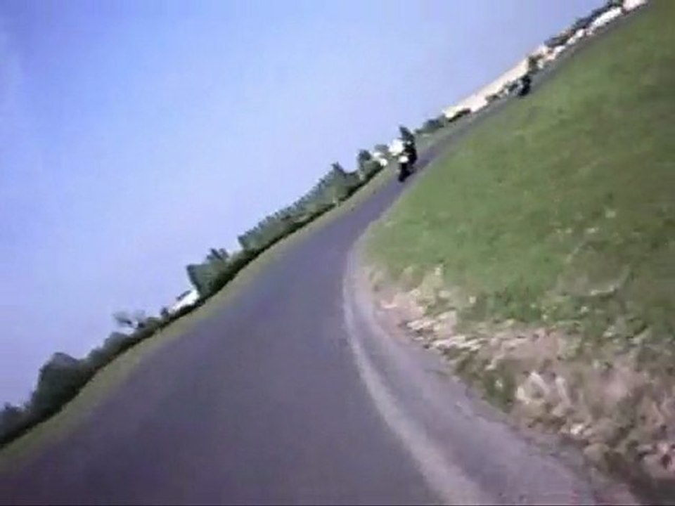 video lurcy 125 yzf 23 04 10
