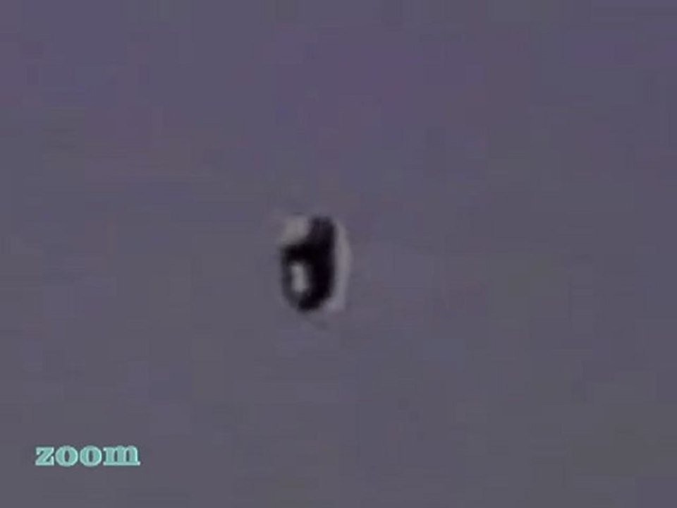 Daytime UFO over Redfish, Florida - September 1993