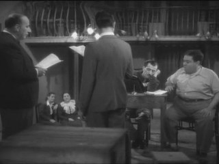 CINEMA PORTUGUÊS - «O PAI TIRANO» - VIDEO 4