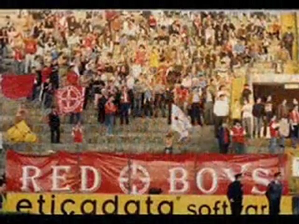 ultras red boys a caminho do estadio 1º de maio