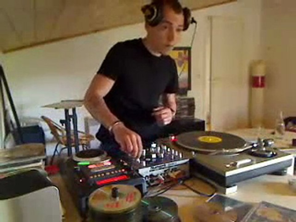 Justin.tv - madzik radio show - tupac california love