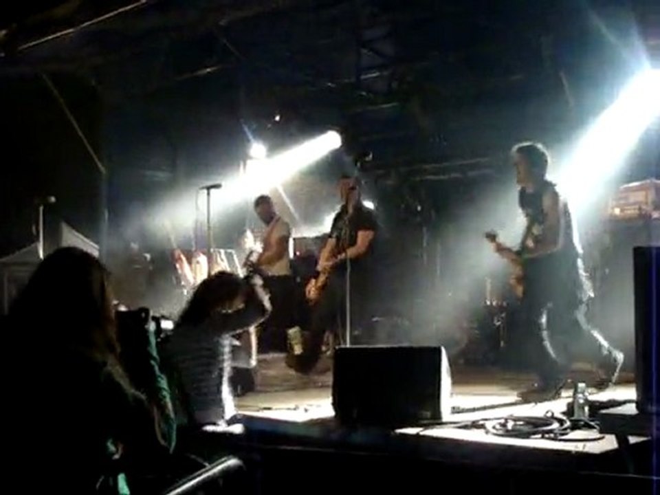 Uncommonmenfrommars @ Chicon Gratt1 Festival, Lomme 24-04-10