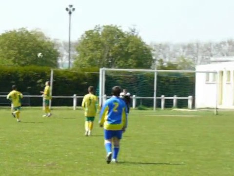 ASVA - SENS Eveil : centre tir lobé astucieux et but, 0-1