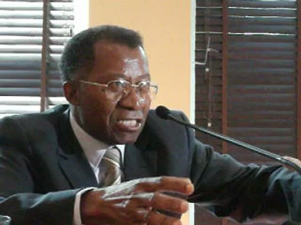 Pr MAMPUYA 1. TRIPATOUILLAGE DE LA CONSTITUTION EN RD CONGO