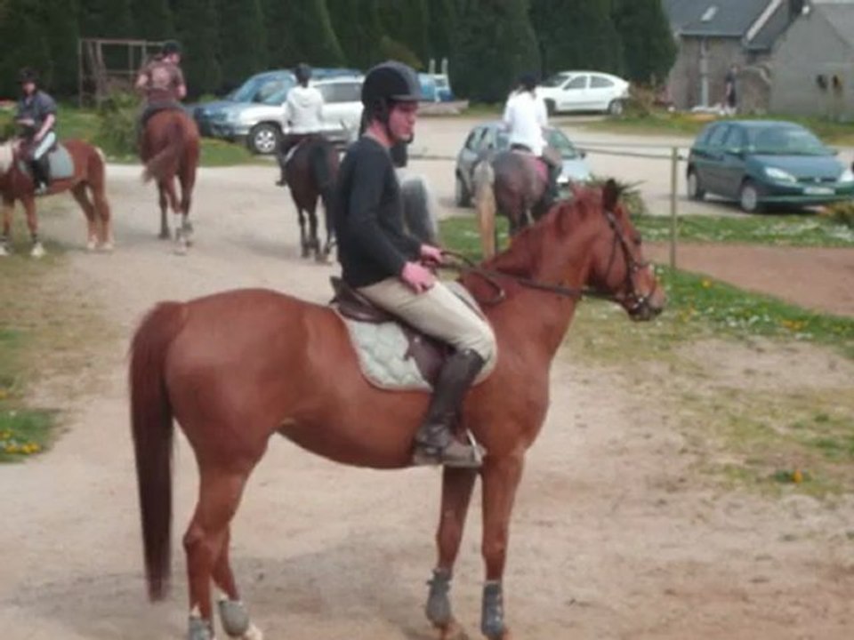 Stage galop 4 Maéna et Marie 2010 à Kerbrandy