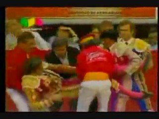 Cornada a José Tomás en Aguascalientes 24/04/2010.wmv