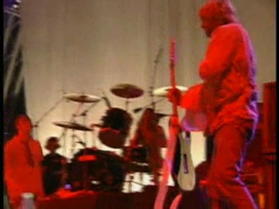 NIRVANA LOVE BUZZ LIVE