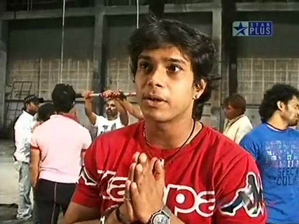 Zara Nachke Dikha Nach ke Sholay_25th April-1