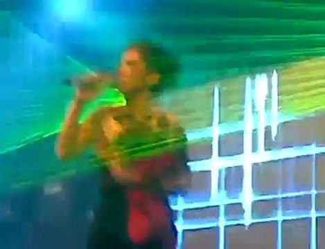 DEMET AKALIN 2010 - ÇANTA ( ZİRVE CANLI PERFORMANS )