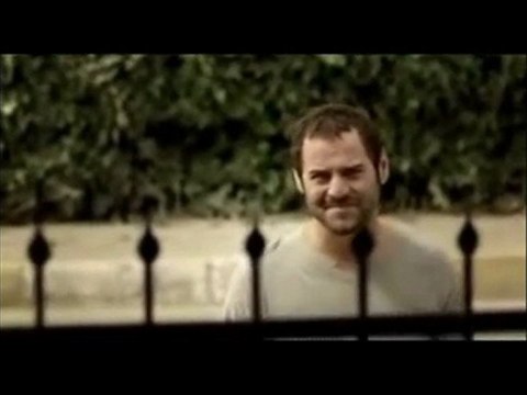 KAHRAMAN TAZEOĞLU ÜSTÜ KALMIŞ BİR AŞKA