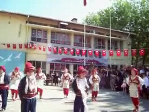 Zübeyde Hanım İÖOkulu 3-B Sınıfı 23 Nisan 1 2009-2010