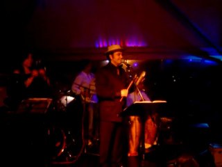 Kubilay Kan - Moliendo Cafe