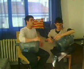 grup kutsal damacana-BİR KULUM İŞTE