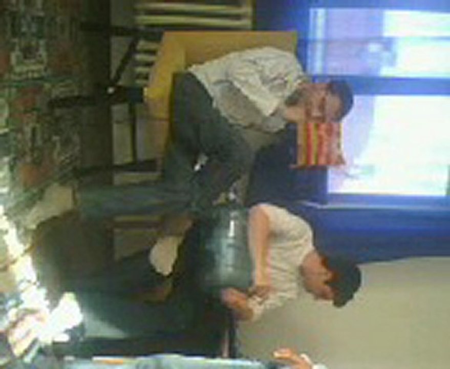 grup kutsal damacan-Salla Yarim Mendilini.