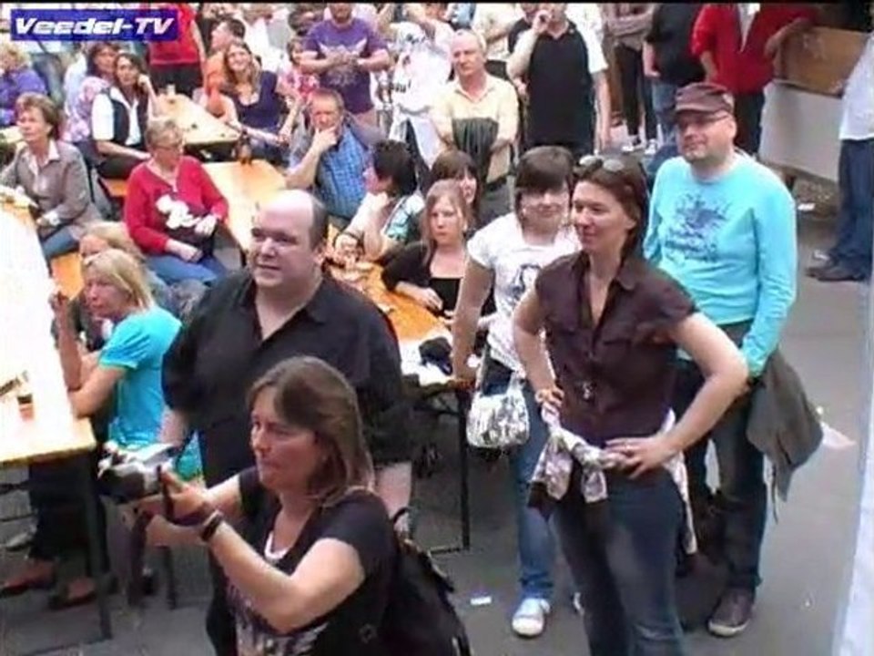 Straßenfest Bonner Str-T4