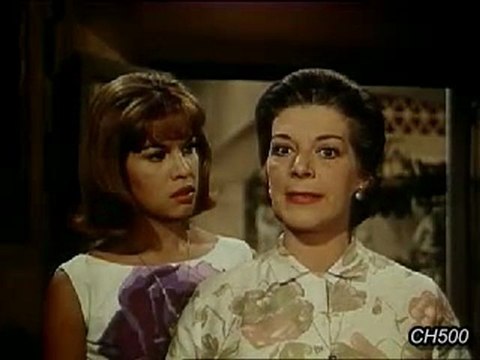 Angelines Fernández em Cantinflas, El Padrecito
