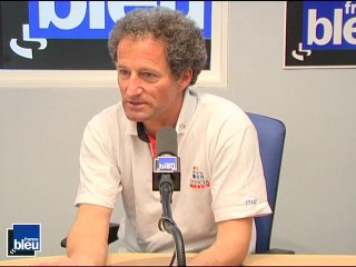 Stade bleu reçoit Michel Desjoyeaux