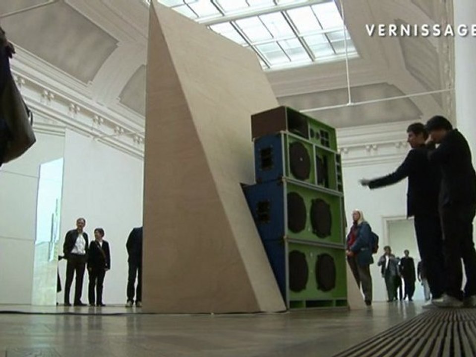 Lili Reynaud Dewar: Interpretation / Kunsthalle Basel