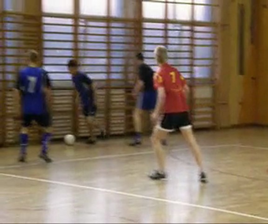 Mecz Internatu Elektronika z Internatem LOVI w piłkę nożną