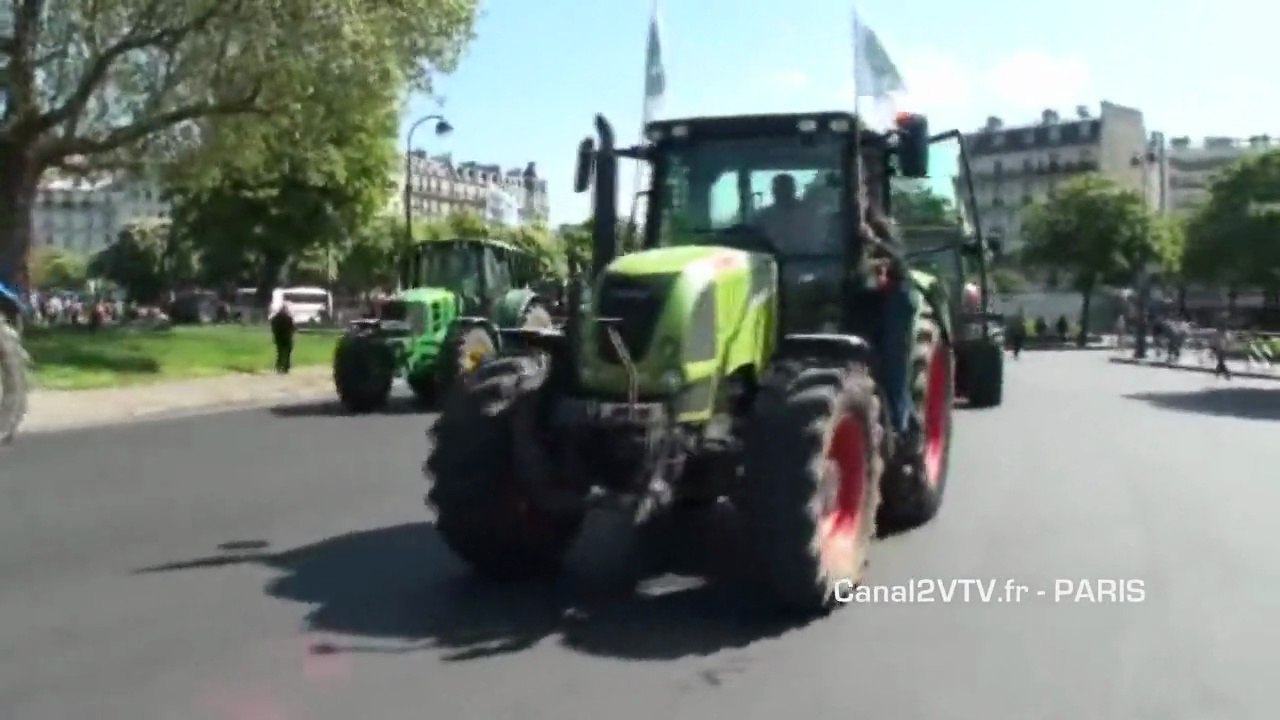 Reportage : 12 000 agriculteurs et 1 500 tracteurs envahissent Paris