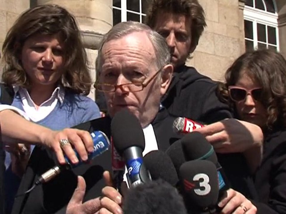 Ex-Panama leader Noriega extradited to France