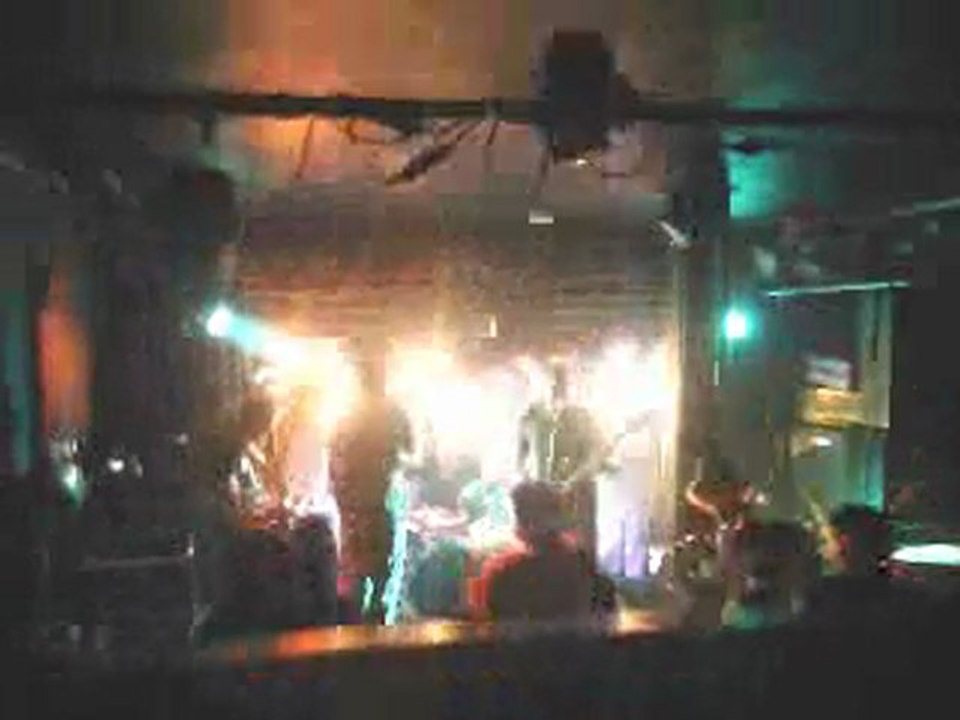 DDT - L'effet_d'une_bombe