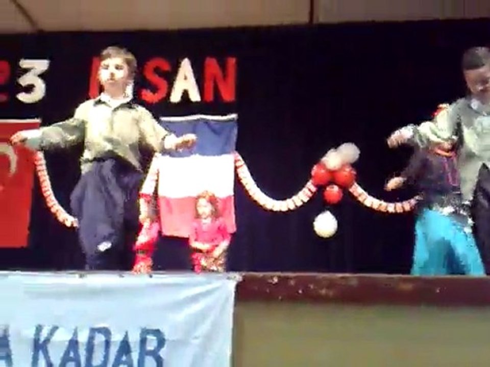 23 NISAN 2010  ROMANLAR    zeynep   yusuf   kadir