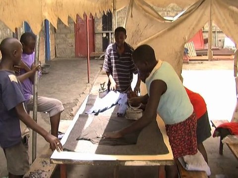 En RDC, les ex enfants-soldats tentent d'oublier la guerre