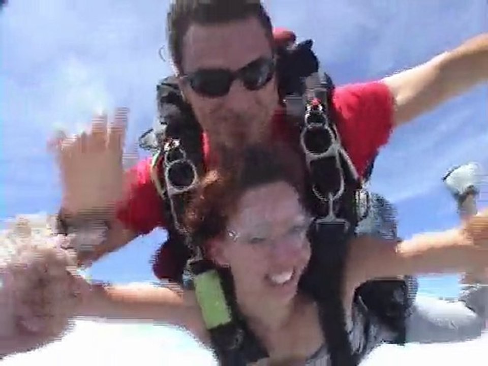 "RED" Skydiving at 15,000 feet with Skydiving Space Center